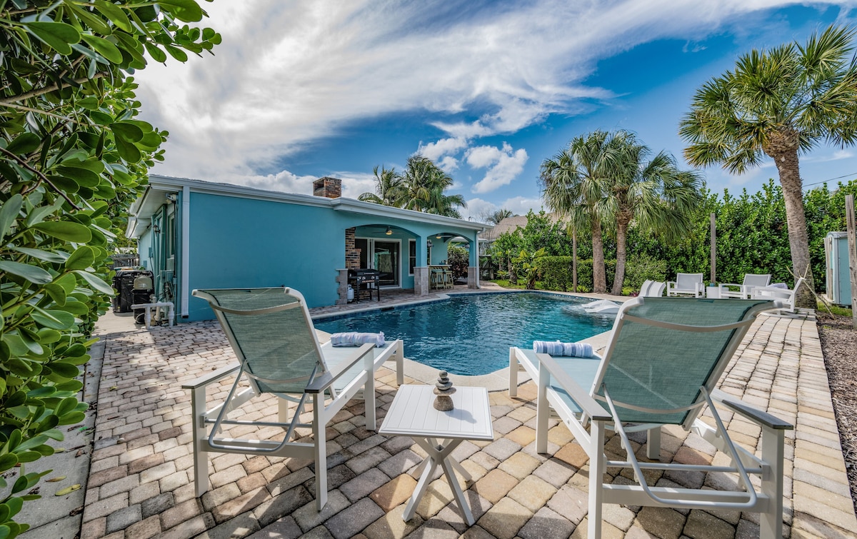 Photo 35 of Sleeps 14, Close to Downtown, Beautiful home!