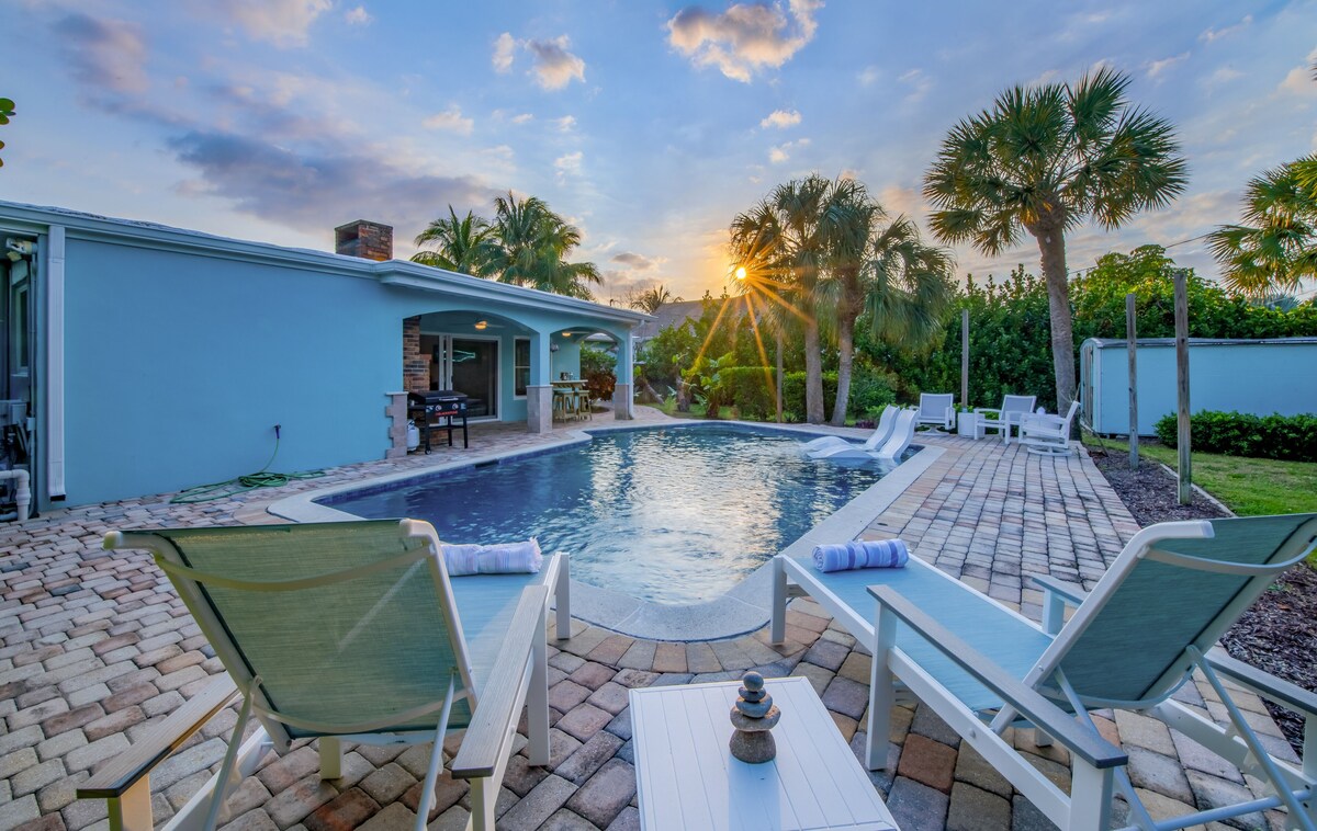 Photo 3 of Sleeps 14, Close to Downtown, Beautiful home!