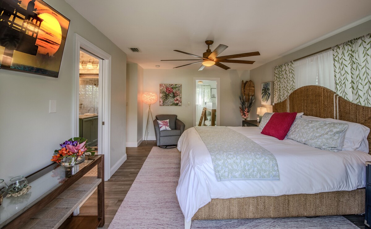 Photo 21 of Sleeps 14, Close to Downtown, Beautiful home!