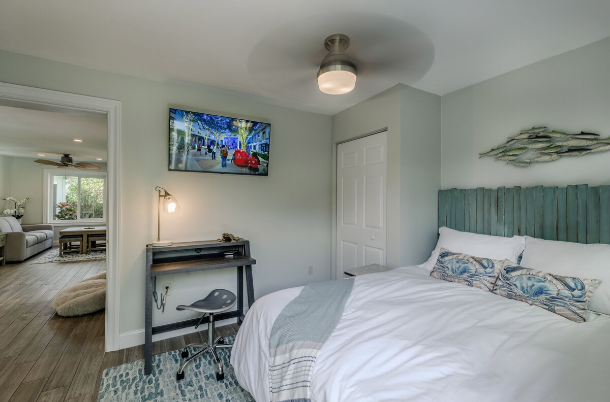 Photo 32 of Sleeps 14, Close to Downtown, Beautiful home!