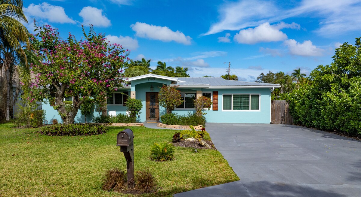 Photo 38 of Sleeps 14, Close to Downtown, Beautiful home!