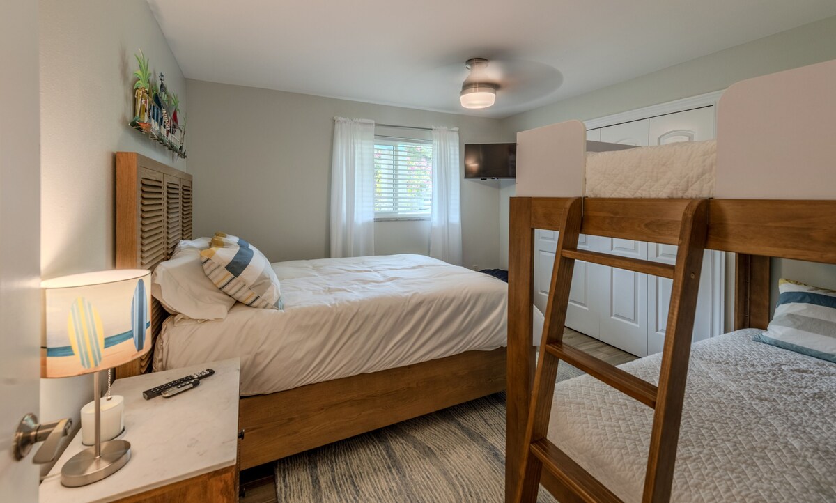Photo 26 of Sleeps 14, Close to Downtown, Beautiful home!