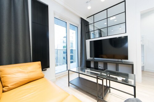 Ghetto Heroes Square Lwowska 10 AC  