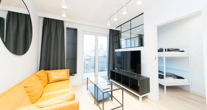 Ghetto Heroes Square Lwowska 10 AC