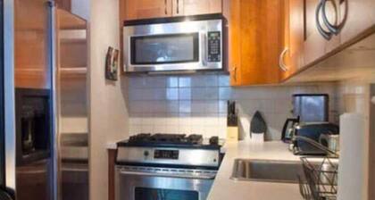 Have your own private floor in historic townhouse