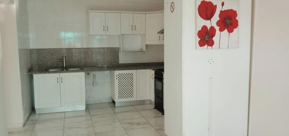 Microwave, oven, cookware/dishes/utensils