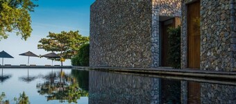 Deluxe Oceanfront Pool Villa - Tolani Resort Kui Buri

