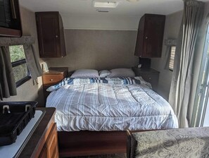 1 habitación, wifi y ropa de cama