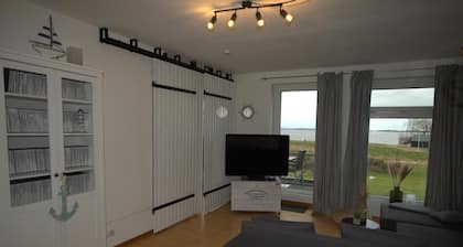 Anteros DĂŒmmerblick Ferienwohnung mit Traumhaften Seeblick