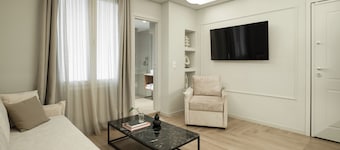 ASTIKON Xenofontos Suites