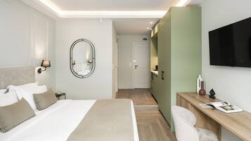 Standard Room | 1 bedroom, in-room safe, blackout drapes, soundproofing