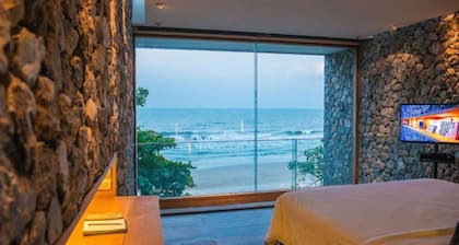 Luxury Villa with Oceanfront Pool - Tolani Resort Kui Buri