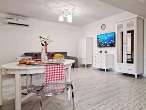 Interior - Central stylish apartment (Almaty)