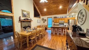 Dining - Large Family Cabin Escape in North GA Mountains on Private Pond (Cleveland)