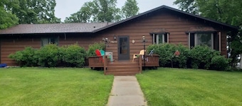 Paradise on the Point - lake front views of beautiful Otter Tail Lake