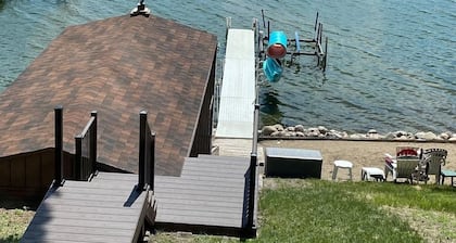 Paradise on the Point - lake front views of beautiful Otter Tail Lake