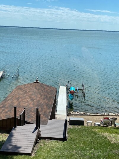 Paradise on the Point - lake front views of beautiful Otter Tail Lake