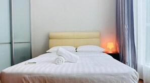 3 bedrooms - Three-Bedroom Apartment (Kuala Lumpur)