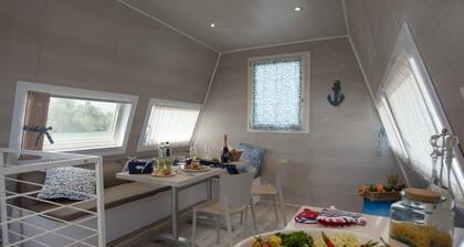 Tranquil Marina Azzurra Resort House Boat 2BR Sleeps 6