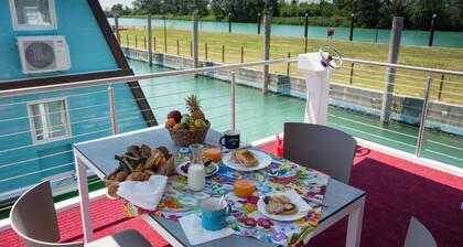 Tranquil Marina Azzurra Resort House Boat 2BR Sleeps 6