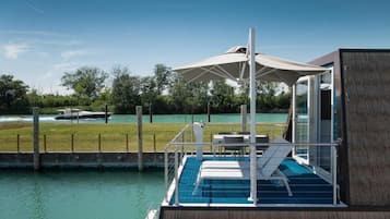 Maison, 2 chambres, balcon | Restauration extérieure