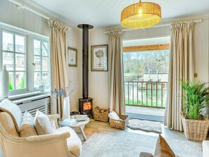 Fireplace - 1 bedroom accommodation in Lacock, near Chippenham (Lacock, near Chippenham)