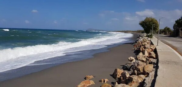 Beach - Beach Cottage (Tavronitis)