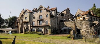Loft Dentro de un Castillo en Valle de Bravo