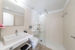 Hair dryer, towels - Casa Mirasal - Ground flour - Roof terrace - By OYOOSTAYS (Los Balcones, Torrevieja)