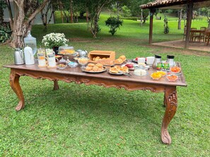 Desayuno buffet incluido todos los días 