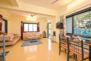 Dining - Mannat Villa (Tungarli)