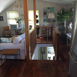 Interior - Waterview and Easy Walk to all Downtown Newport, Mansions, Cliffwalk, Thames St (Newport)