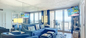 Updated 2BR oceanfront condo with balcony & pool