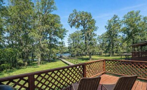 Property grounds - Relax on the water at this lakefront cabin with private dock access, fishing pier, and kayaks included. (Karnack)