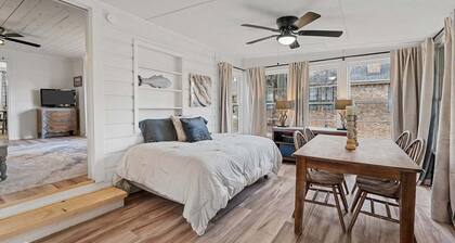 Escape to our serene Caddo Shores lakefront cabin with direct water access! Perfect for up to 8 guests, this rustic retreat is ideal for kayaking, fishing, and nature lovers. Enjoy a fully equipped kitchen, cozy living spaces, and a screened porch.