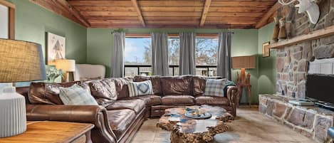 Smart TV, fireplace, DVD player, offices