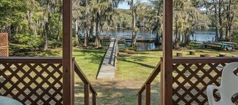 Southern Pearl is all about simple, peaceful lake living. Wake up to water views, spend your days kayaking or canoeing, and wind down with quiet evenings by the water.