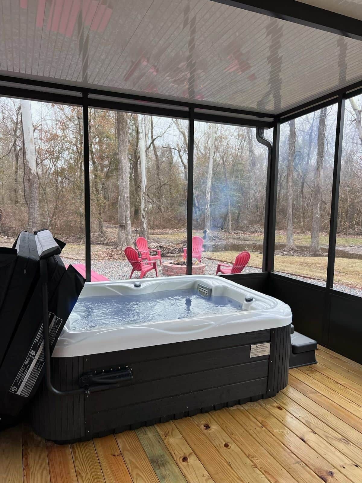 Indoor spa tub