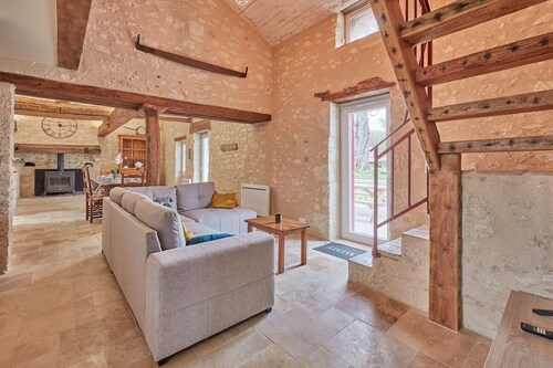 Gîte les Jourdonnies - Charmante Maison à la Campagne