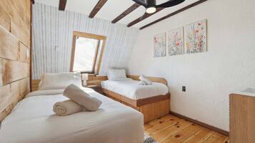 13 bedrooms, desk, iron/ironing board, free WiFi