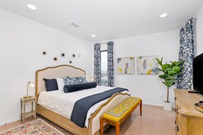 Suite, 3 Bedrooms | Individually decorated, individually furnished - Eve Nashville (Nashville)