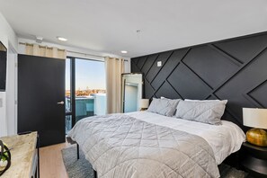 Condo, 2 Bedrooms | 2 bedrooms, individually decorated, individually furnished