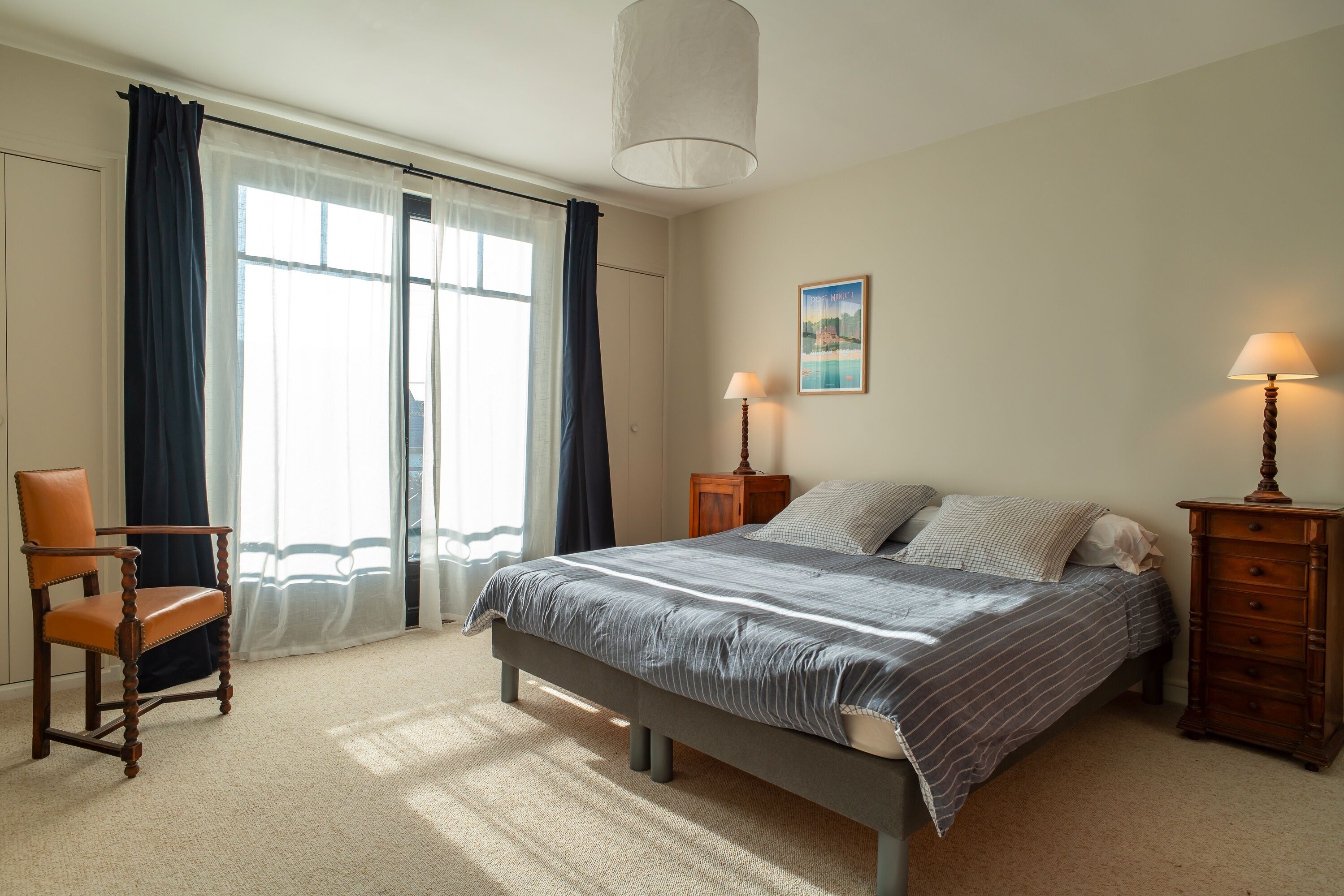 7 bedrooms, iron/ironing board, free WiFi