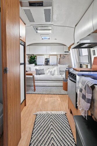 Airstream - (Cottonwood)