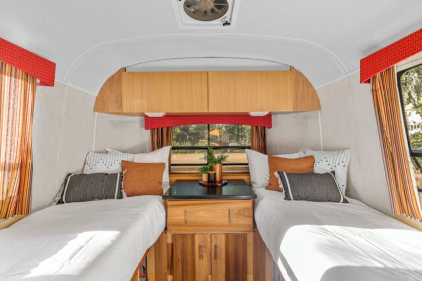 Airstream - (White Oak) - Dunsmuir, CA