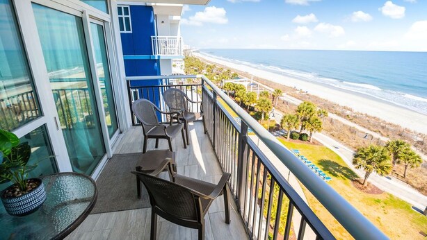 Property grounds - Oceanfront, 3 bedrooms & 3 bathrooms, sleeps 10 (Myrtle Beach)