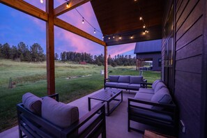 Terrace/patio - Rushmore Cabin -  3 BD Cabin (Custer)