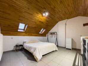 2 soverom, strykejern/-brett, wi-fi og sengetøy