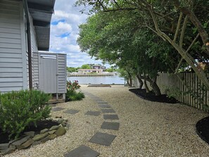 Property grounds - Cozy waterfront boaters dream on private lagoon with hot tub. (Beach Haven)