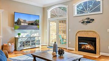 Smart TV, fireplace, video games, offices